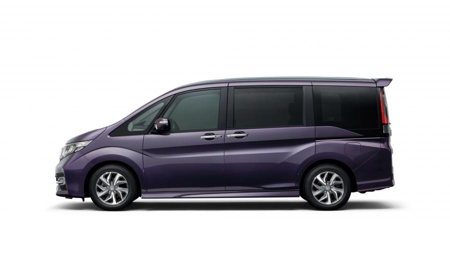  Honda StepWGN Spada 2015 года  (фото 3 из 8)